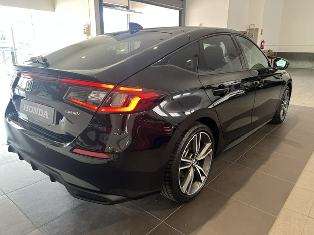 Honda Civic aDVANCE